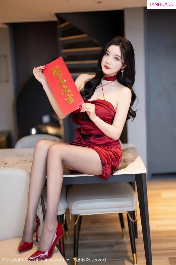 杨晨晨 sugar小甜心CC [XiuRen]高清写真图 2024.02.18 No.8103 杨晨晨Yome 丝袜美腿第5张图片